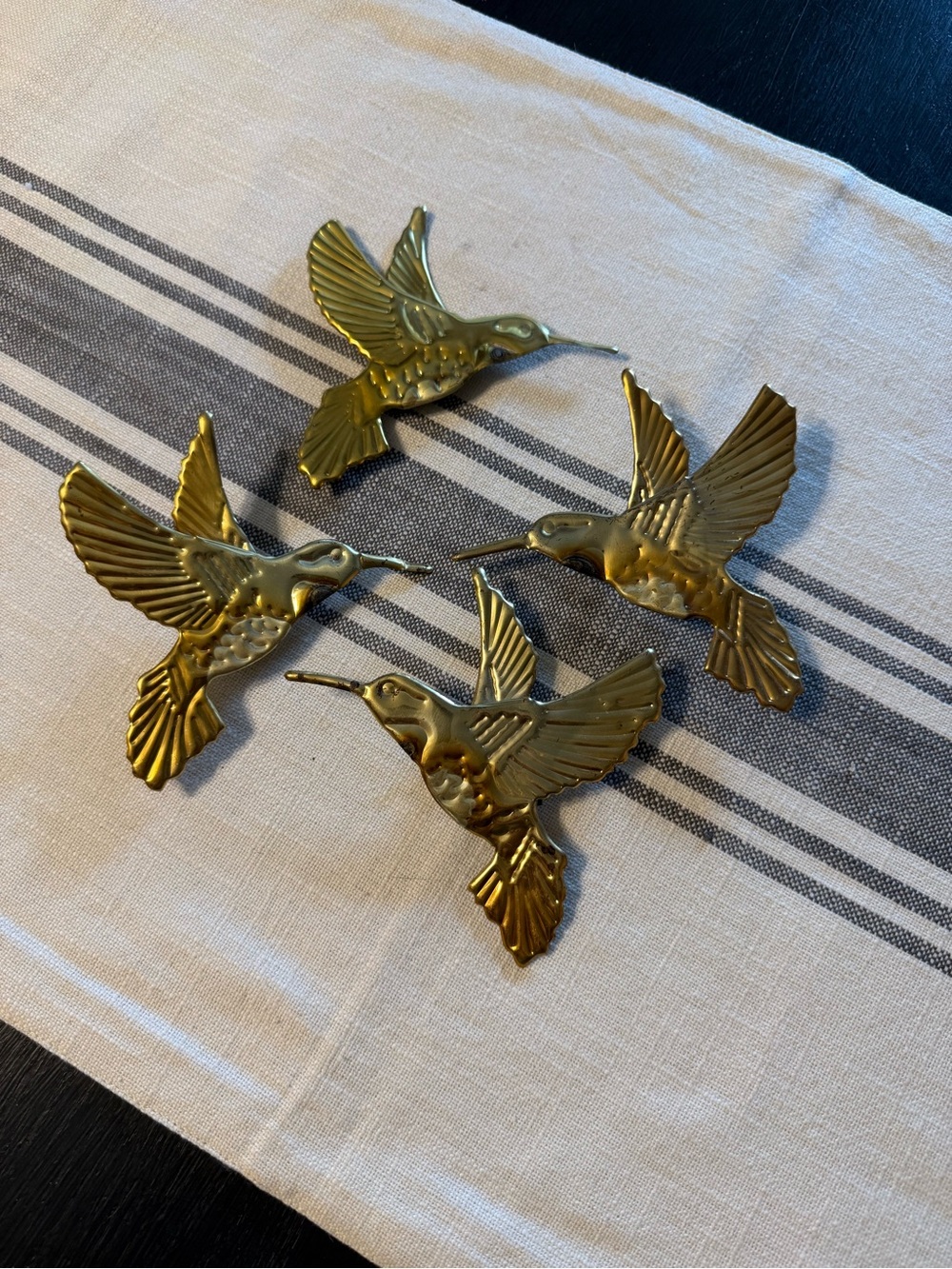 Vintage hummingbirds metal wall decor, set of 4